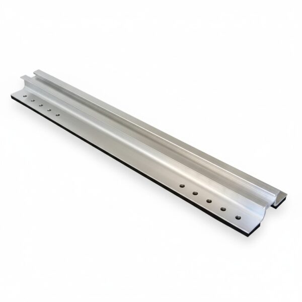 Trapezschiene Ernst Schweizer MSP-TT-CHA 270mm - 370mm, abgebildet aus einem leichten Winkel auf weißem Hintergrund.