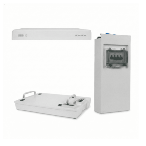 Sungrow BMS SBR 096 Steuerungsmodul BMS BCU Steuerungseinheit, abgebildet aus einem leichten Winkel, sodass die rechte Seite sichtbar ist, auf weißem Hintergrund.