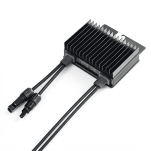 SolarEdge Leistungsoptimierer P404-5RM4MRM, sodass die rechte Seite sichtbar ist, auf weißem Hintergrund.