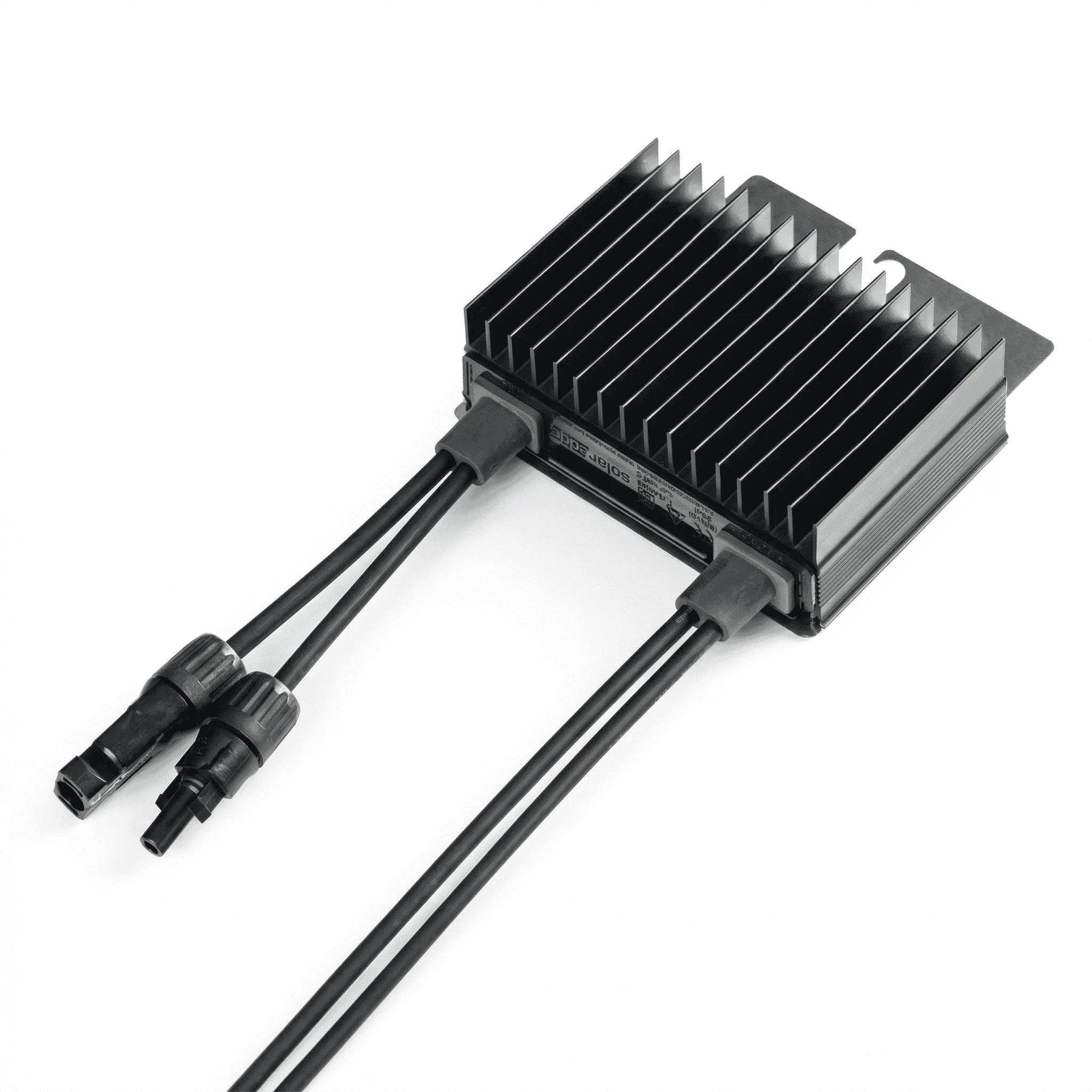 SolarEdge Leistungsoptimierer P404-5RM4MRM, sodass die rechte Seite sichtbar ist, auf weißem Hintergrund.